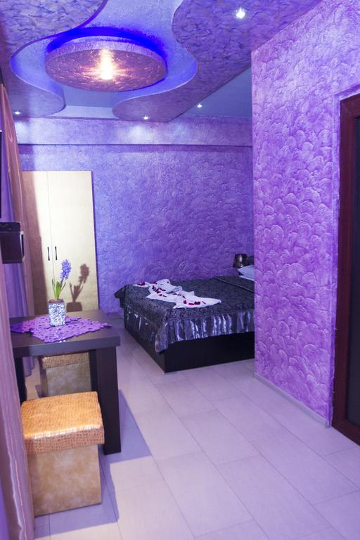 Planet Hotel Yerevan Bagian luar foto