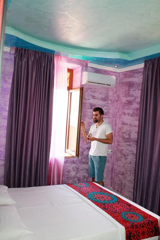 Planet Hotel Yerevan Bagian luar foto
