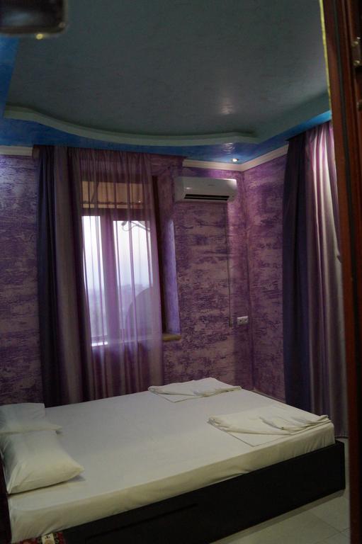 Planet Hotel Yerevan Bagian luar foto