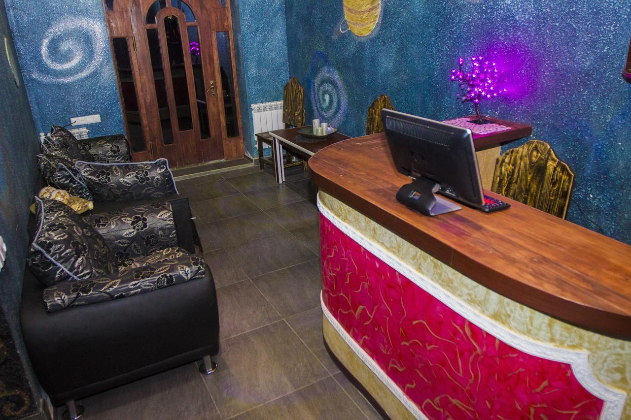 Planet Hotel Yerevan Bagian luar foto
