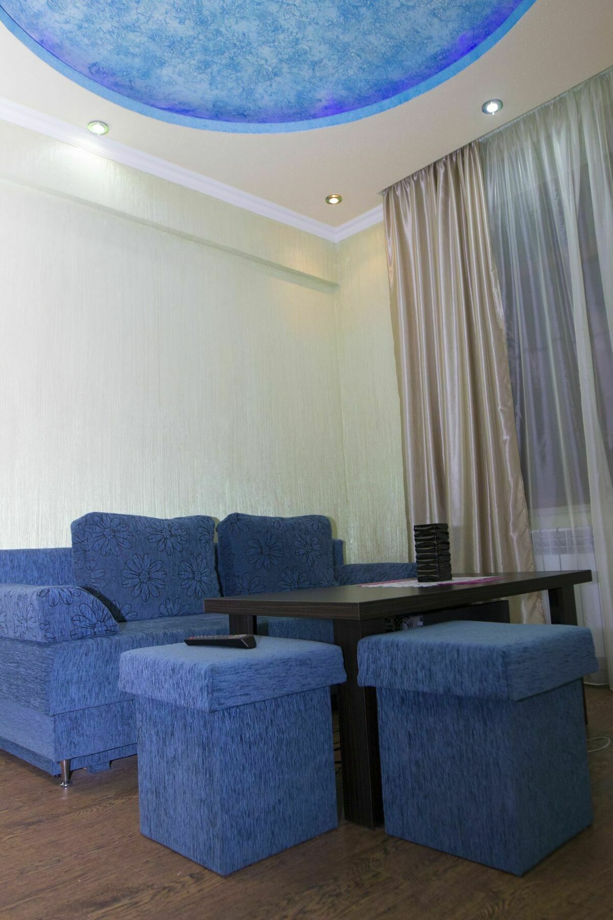 Planet Hotel Yerevan Bagian luar foto